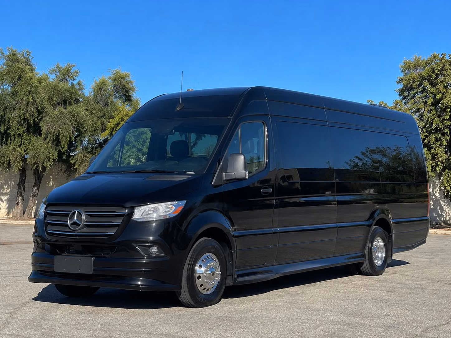 transportation serving pico rivera and nearby cities